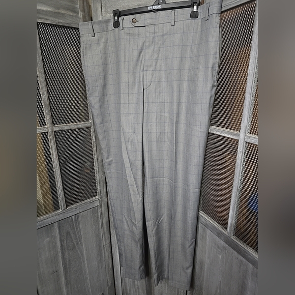 Ralph Lauren "BLUE LABEL" Light Gray Checkered Trousers, 40X32 - Picture 1 of 4